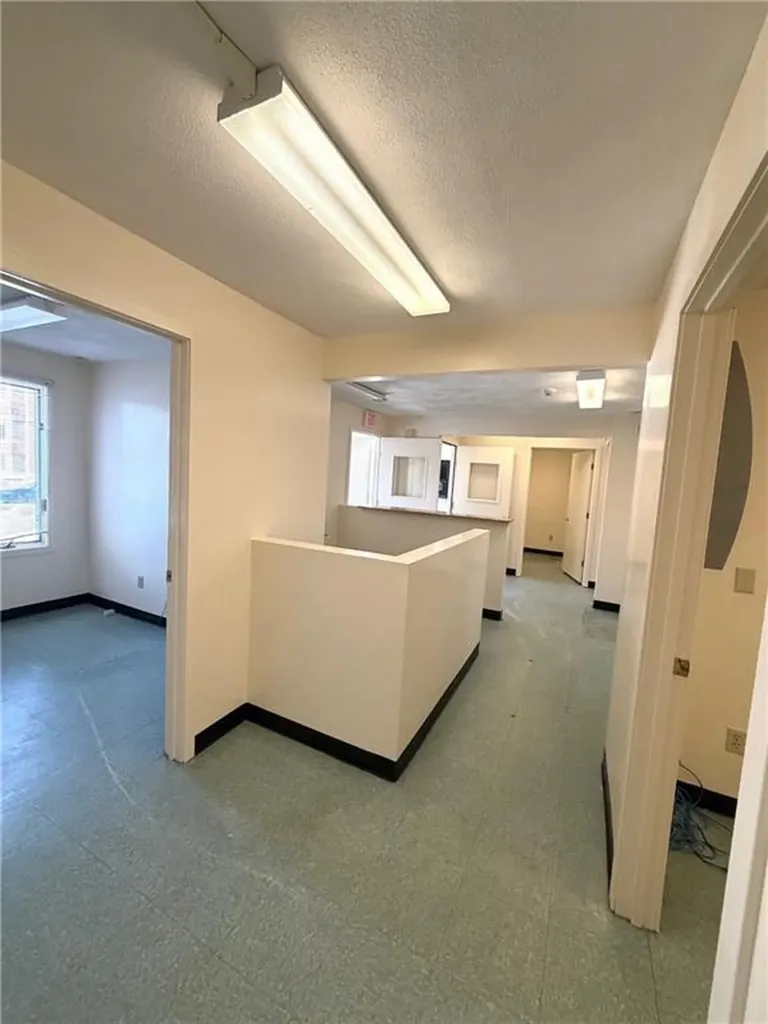 1302 Elmwood Avenue Cranston RI 02910