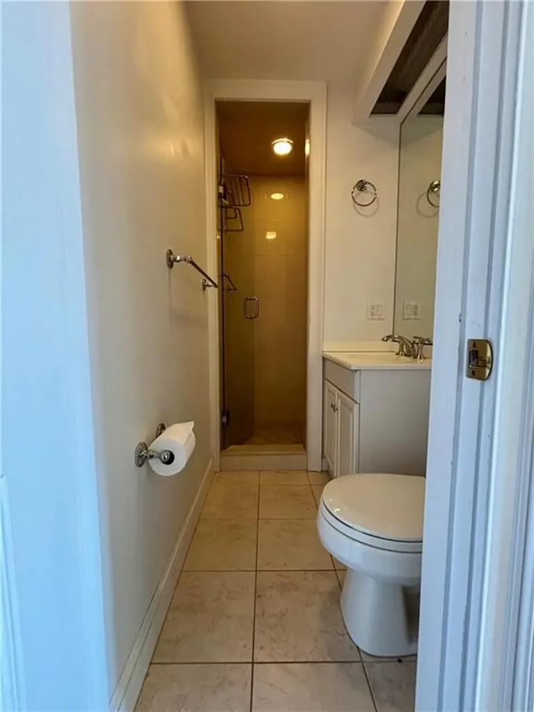 22 Mount Vernon Street Newport RI 02840