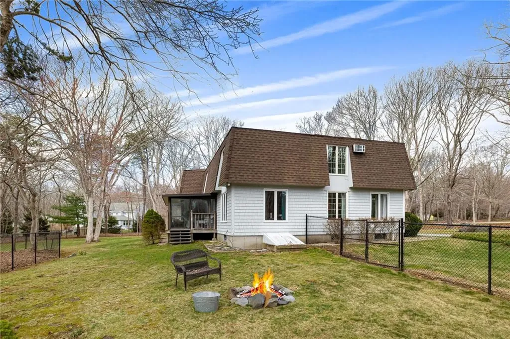 4 Intrepid Lane Jamestown RI 02835