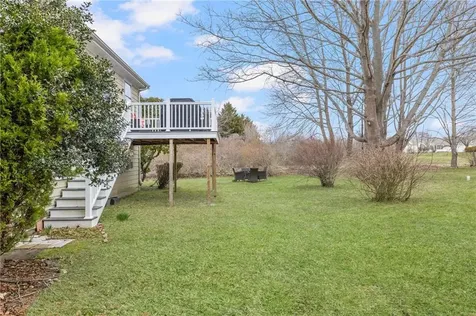 384 Valley Road Middletown RI 02842