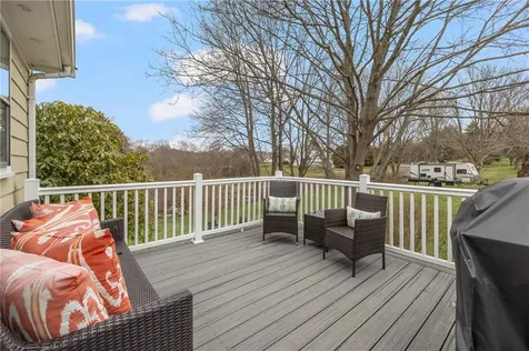 384 Valley Road Middletown RI 02842