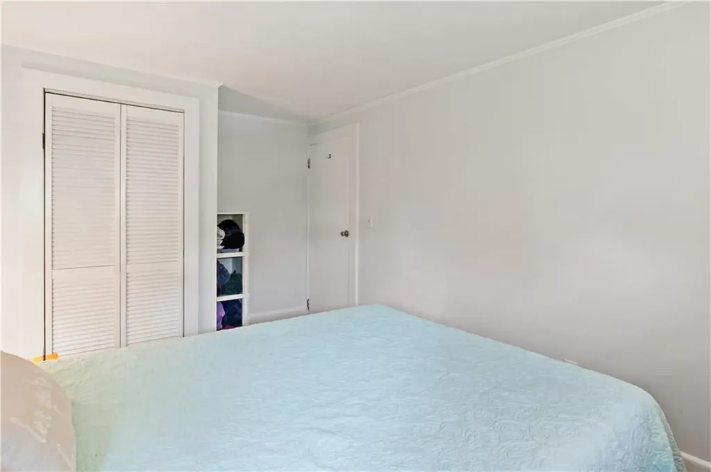 39 Salt Pond Way Westerly RI 02891