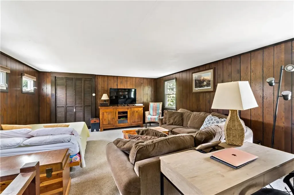 39 Salt Pond Way Westerly RI 02891