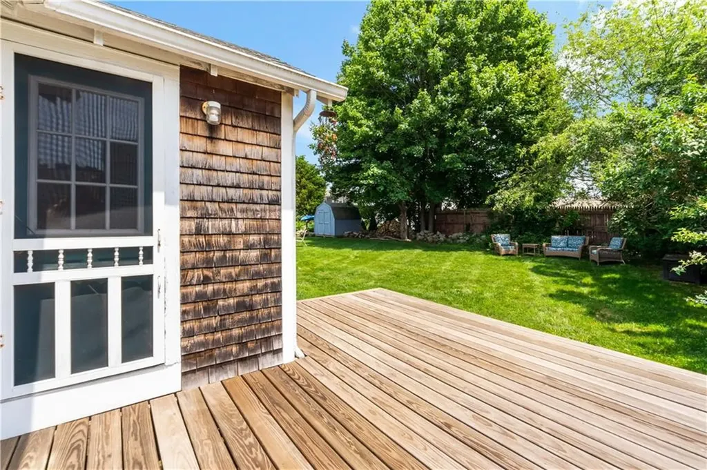 39 Salt Pond Way Westerly RI 02891