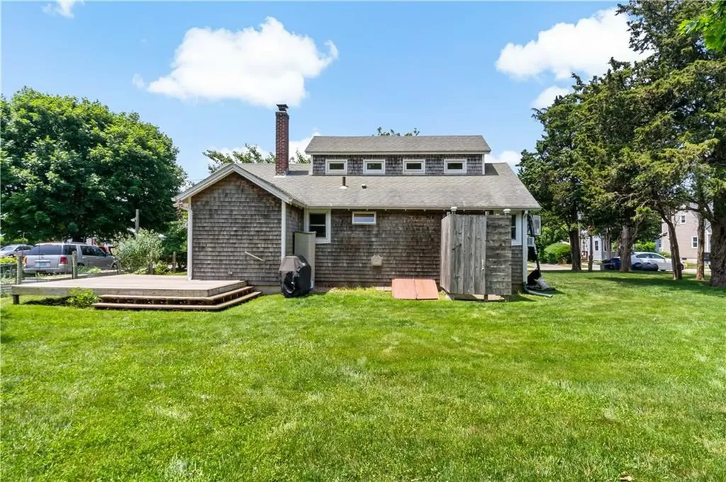 39 Salt Pond Way Westerly RI 02891