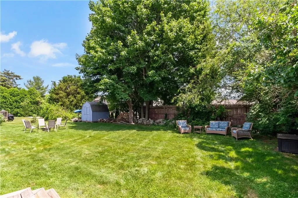 39 Salt Pond Way Westerly RI 02891