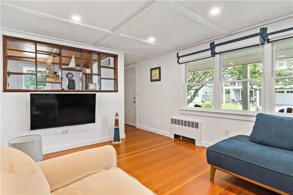 39 Salt Pond Way Westerly RI 02891