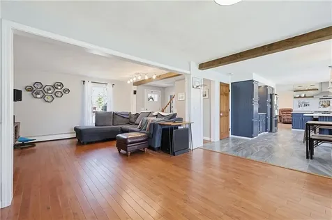 3 Fair Oaks Lane Smithfield RI 02828