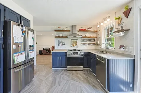 3 Fair Oaks Lane Smithfield RI 02828