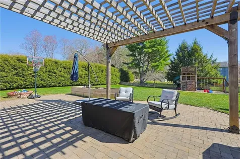 3 Fair Oaks Lane Smithfield RI 02828