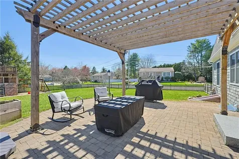 3 Fair Oaks Lane Smithfield RI 02828