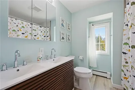 3 Fair Oaks Lane Smithfield RI 02828
