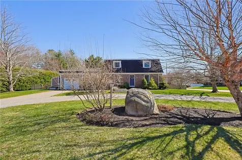 3 Fair Oaks Lane Smithfield RI 02828