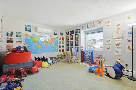 3 Fair Oaks Lane Smithfield RI 02828