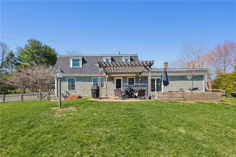 3 Fair Oaks Lane Smithfield RI 02828
