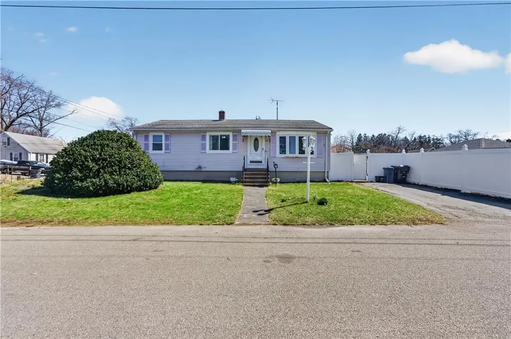 88 Bly Street Warwick RI 02888