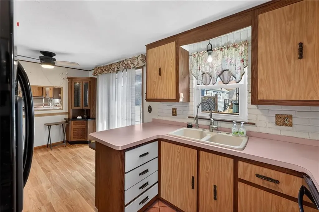 88 Bly Street Warwick RI 02888