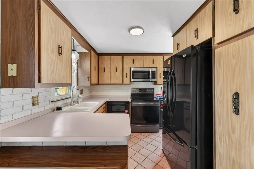 88 Bly Street Warwick RI 02888
