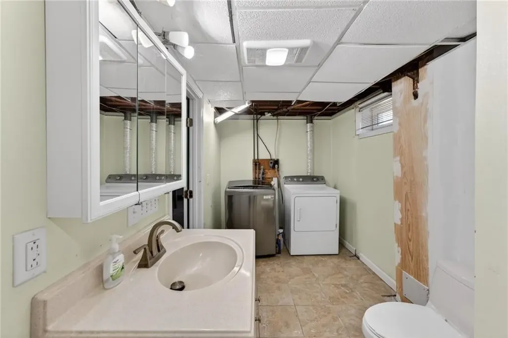 88 Bly Street Warwick RI 02888