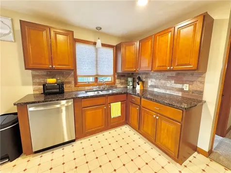 194 196 Progress Avenue Providence RI 02909