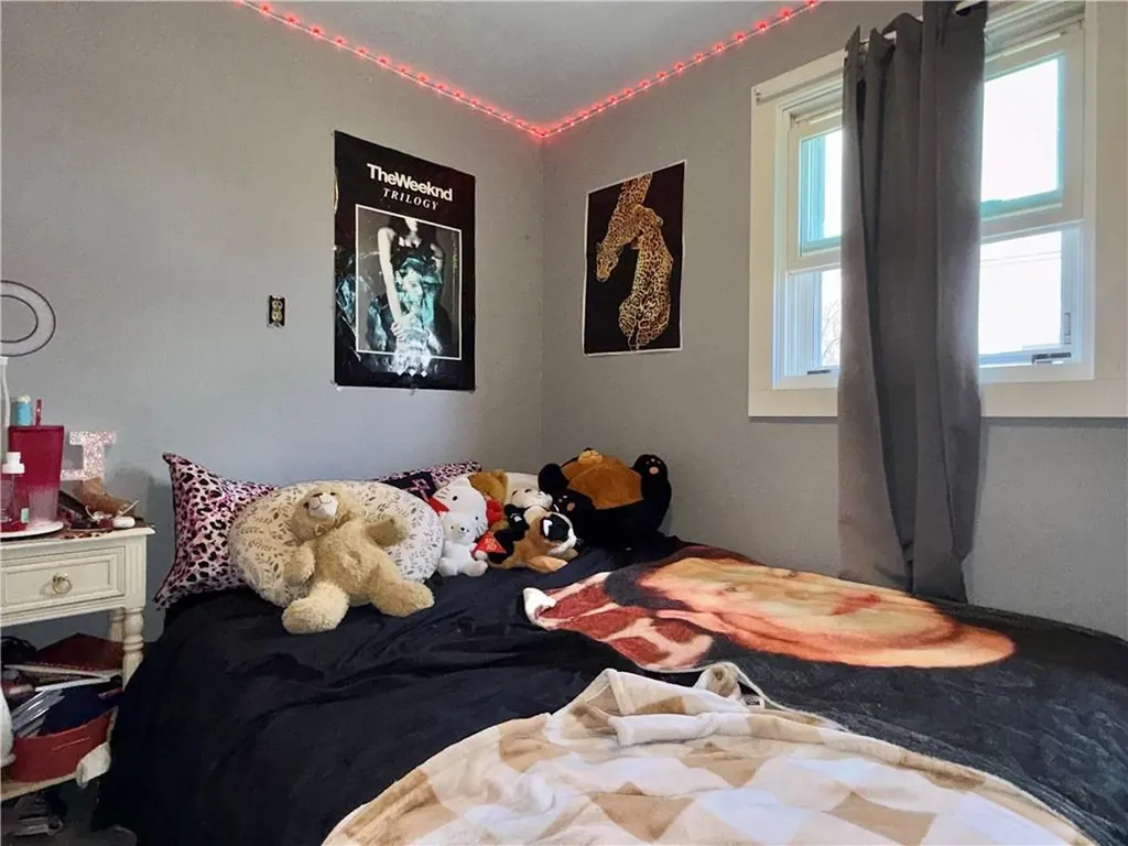 24 Johnson Avenue Warwick RI 02886