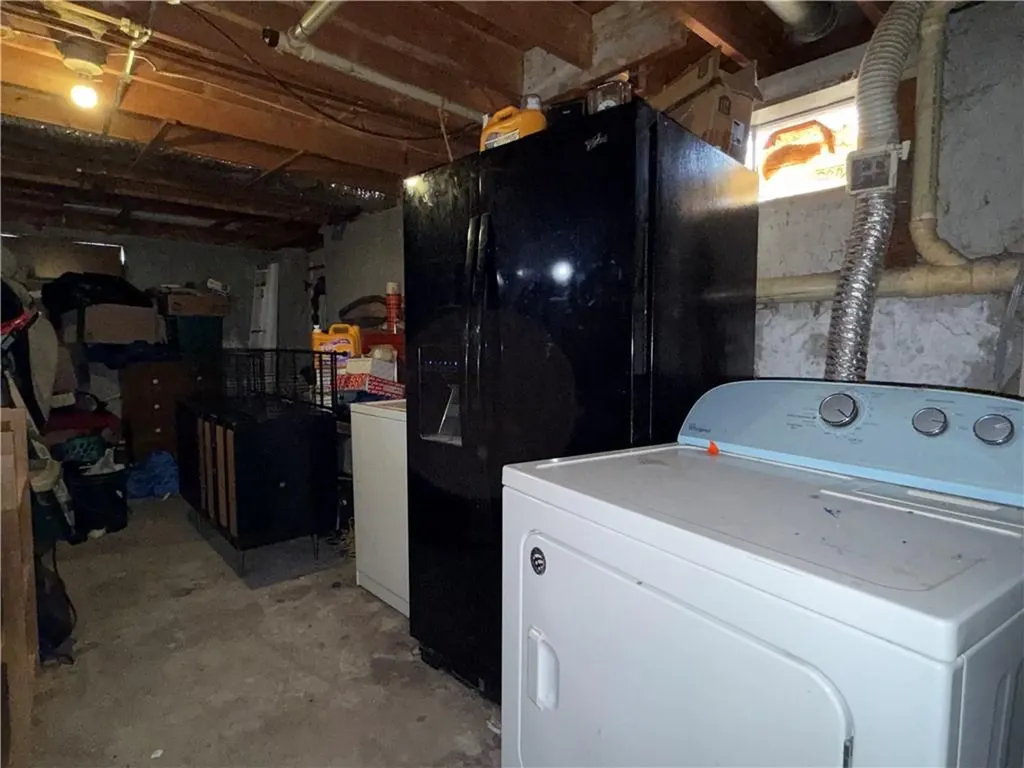 24 Johnson Avenue Warwick RI 02886