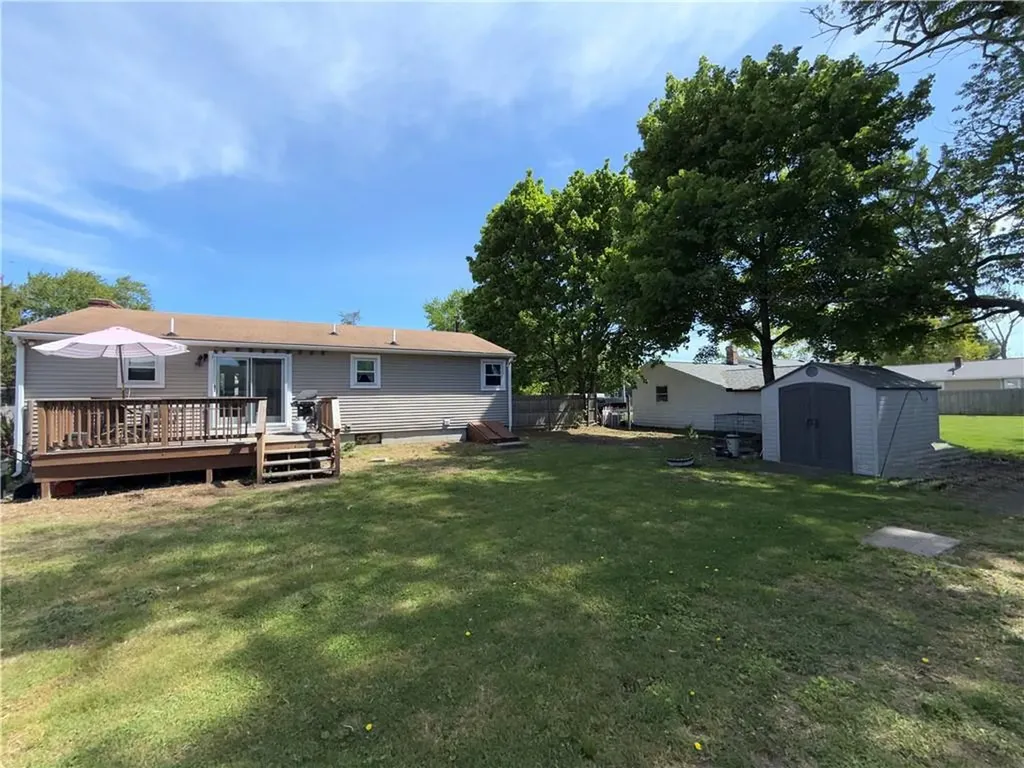 24 Johnson Avenue Warwick RI 02886
