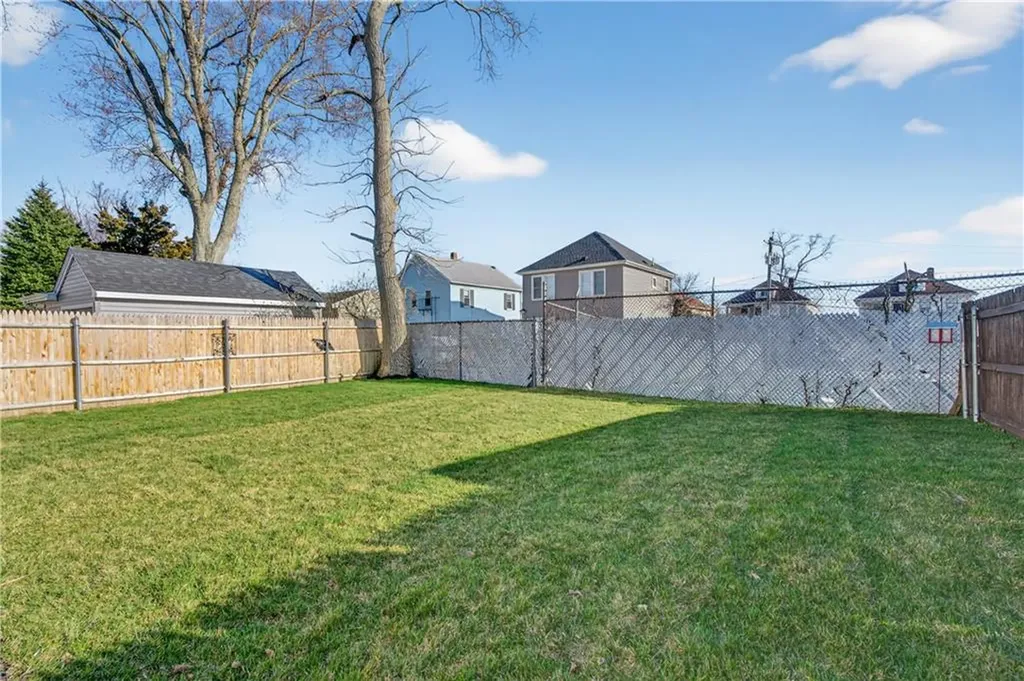 52 Sumner Avenue Cranston RI 02920