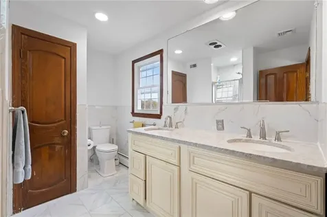 446 Budlong Road Cranston RI 02920