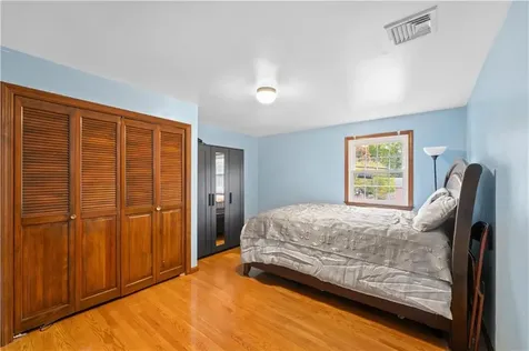 446 Budlong Road Cranston RI 02920