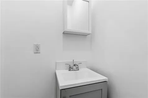 176 Reynolds Avenue Providence RI 02905