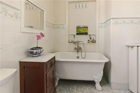 1 Ichabod Lane Middletown RI 02842