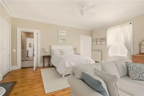 1 Ichabod Lane Middletown RI 02842