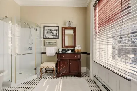 1 Ichabod Lane Middletown RI 02842