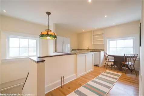 1 Ichabod Lane Middletown RI 02842