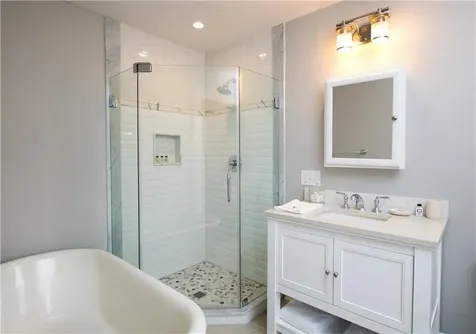 1 Ichabod Lane Middletown RI 02842
