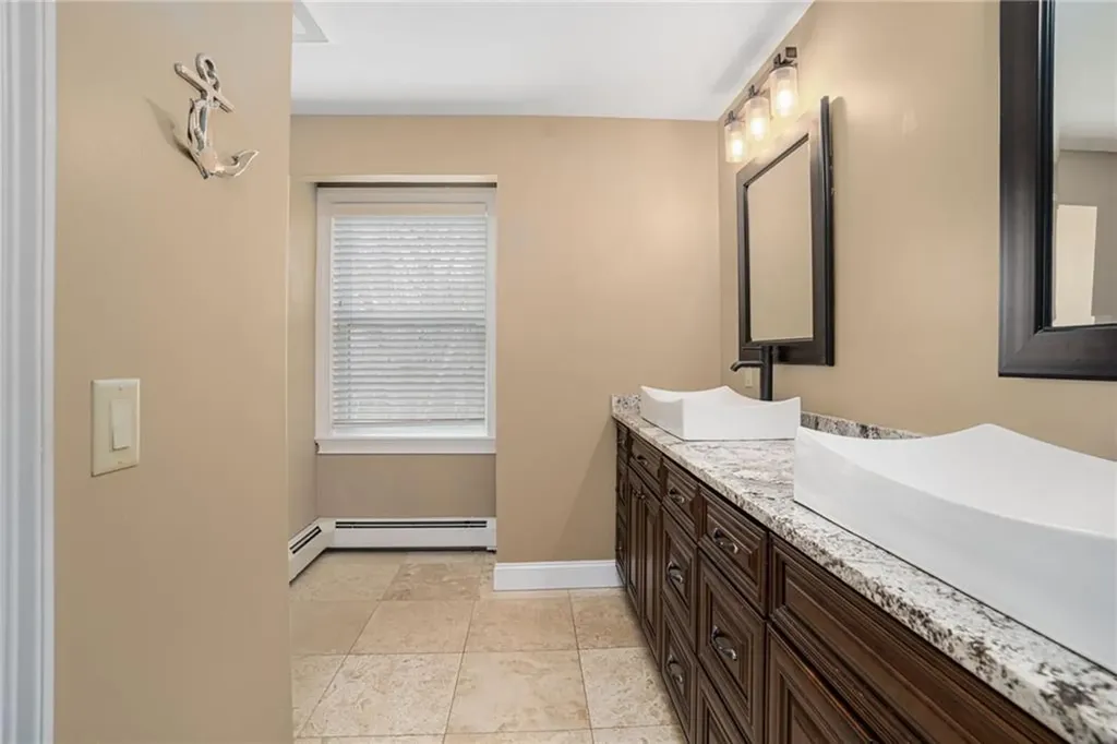 72 General Stanton Lane Charlestown RI 02813