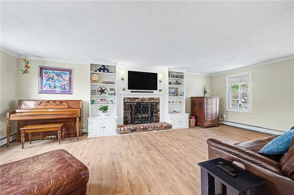 385 W Wrentham Road Cumberland RI 02864