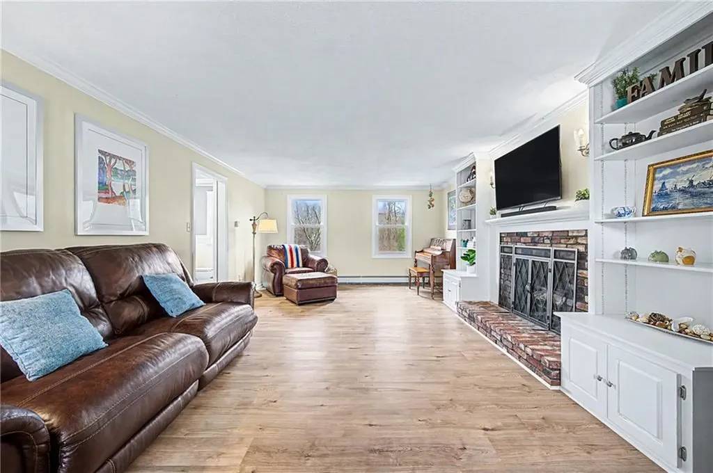 385 W Wrentham Road Cumberland RI 02864