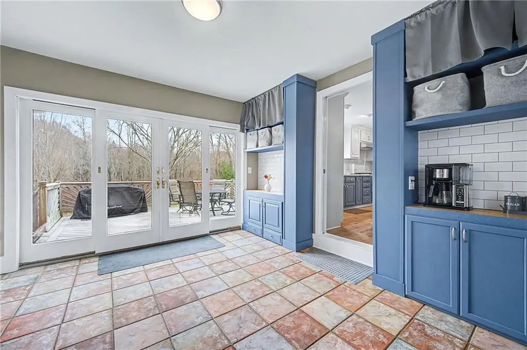 385 W Wrentham Road Cumberland RI 02864