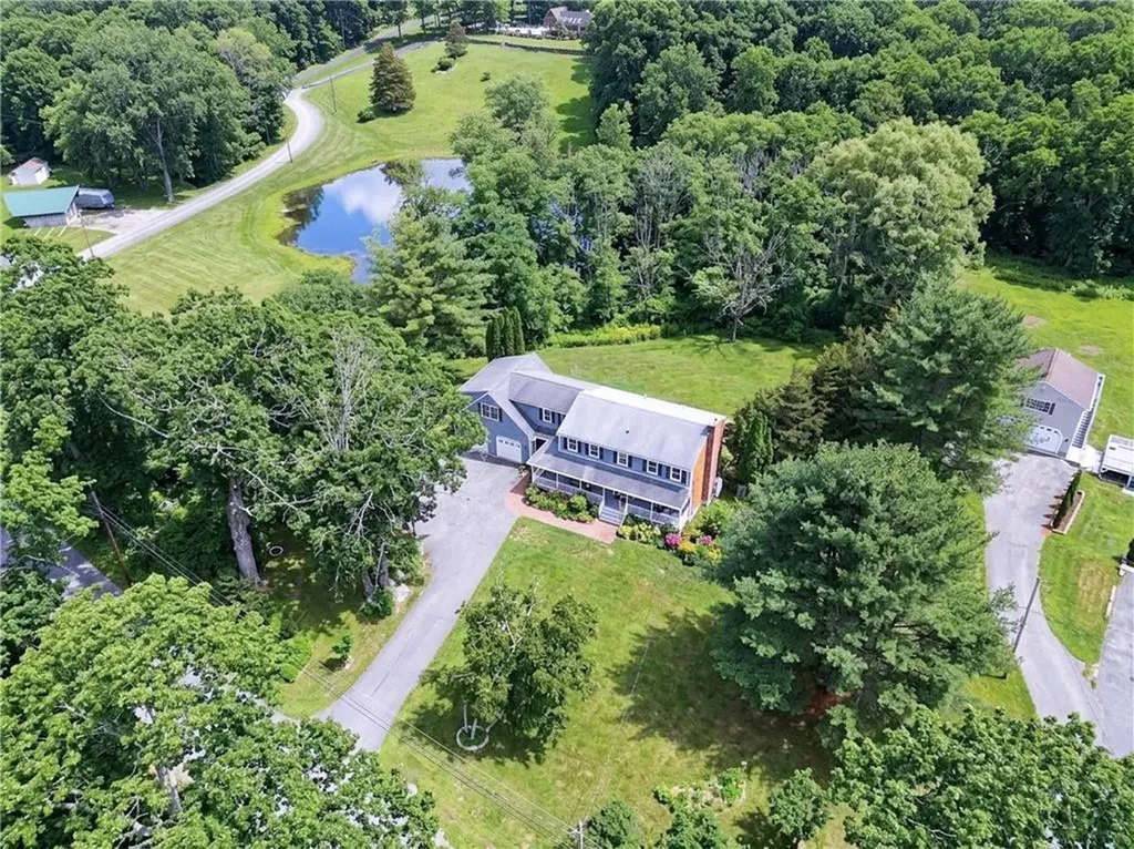 385 W Wrentham Road Cumberland RI 02864
