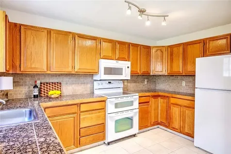 11 Parsley Lane Narragansett RI 02874