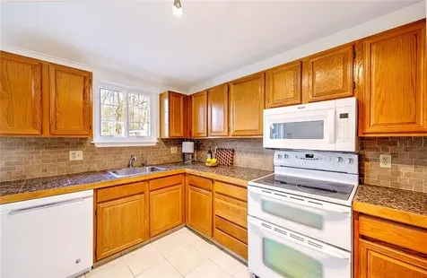 11 Parsley Lane Narragansett RI 02874