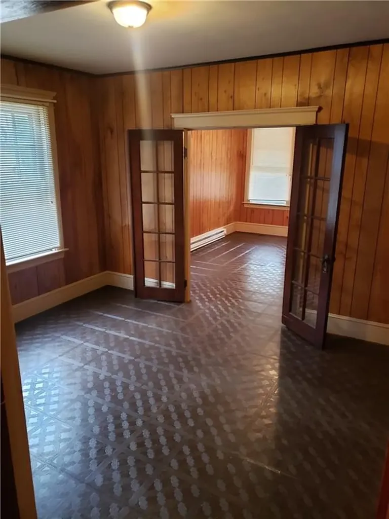 36 Roberts Street Woonsocket RI 02895
