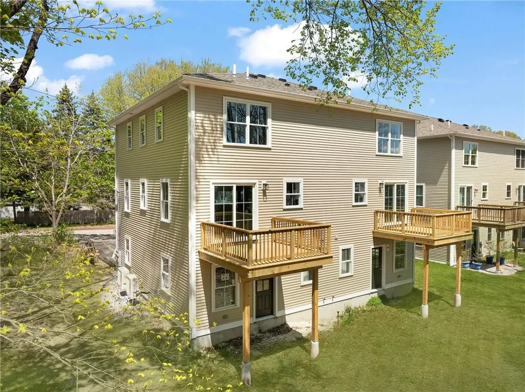 40 Farnum Pike Smithfield RI 02917