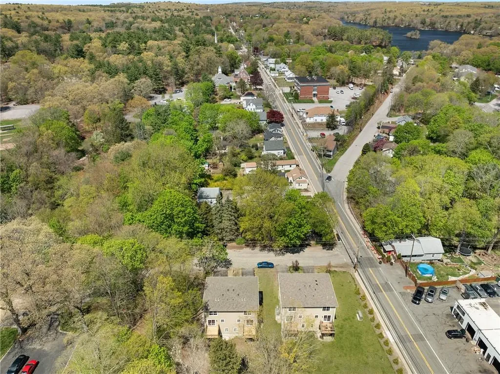 40 Farnum Pike Smithfield RI 02917