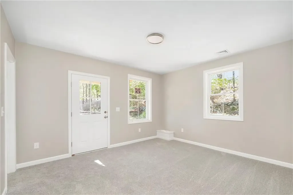 40 Farnum Pike Smithfield RI 02917