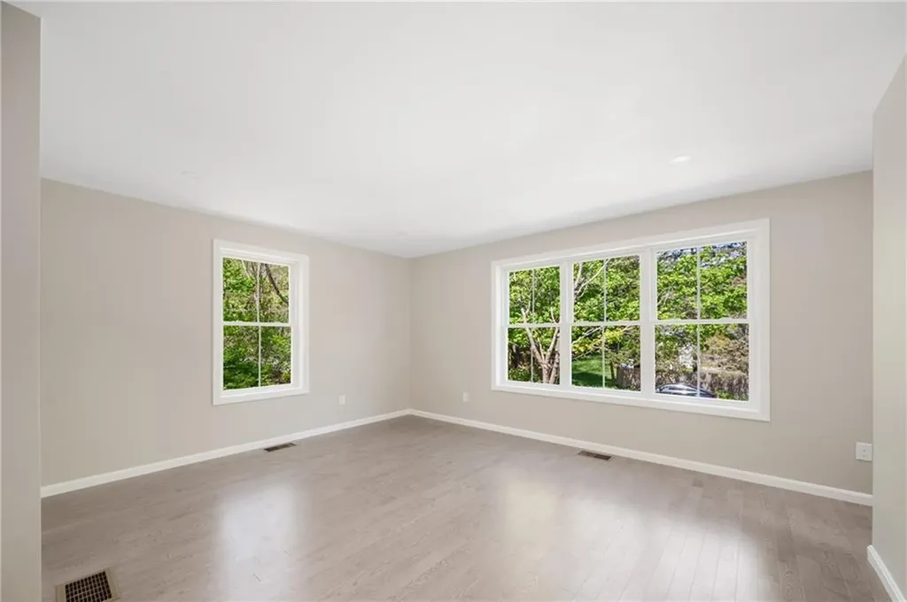 40 Farnum Pike Smithfield RI 02917