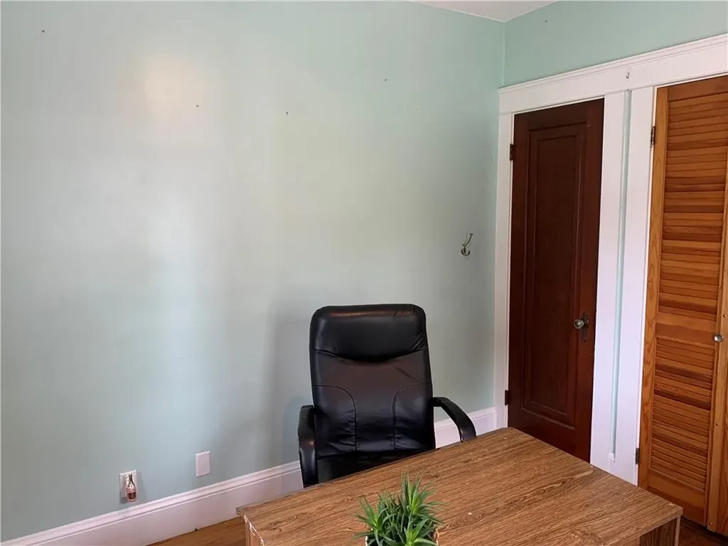 31 Elmcrest Avenue Providence RI 02908