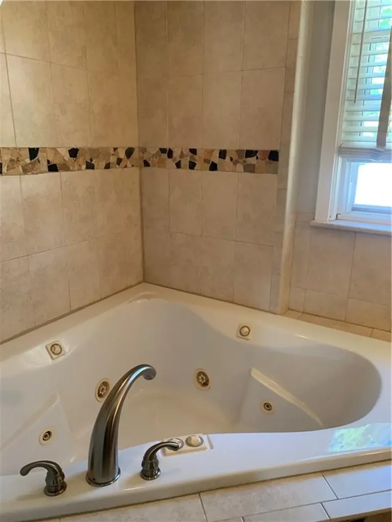 31 Elmcrest Avenue Providence RI 02908